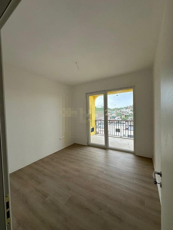 🏡 Apartment 3+1+2 with Balcony for Sale – Grand Gallery, Yzberisht