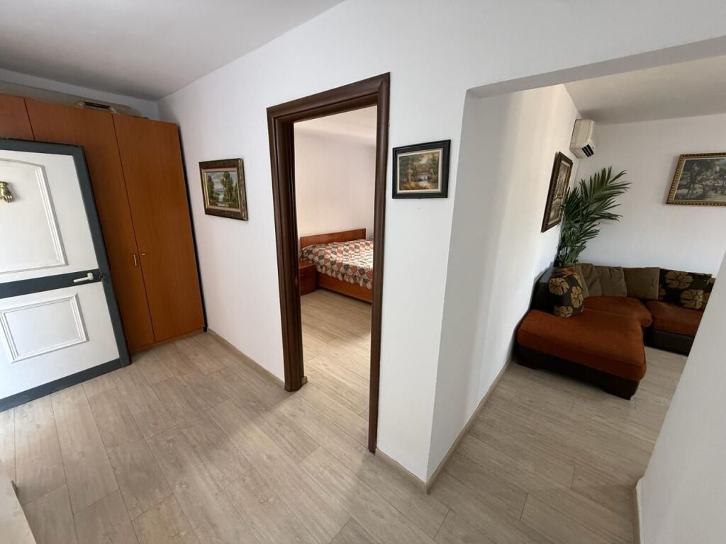 Shitet Apartament 2+1