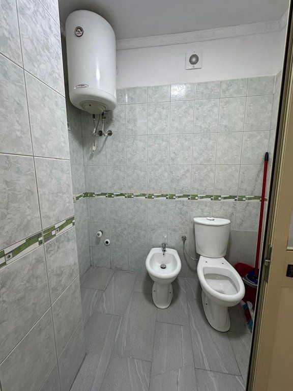 Shitet apartament  2+1+2 te FRESKU !