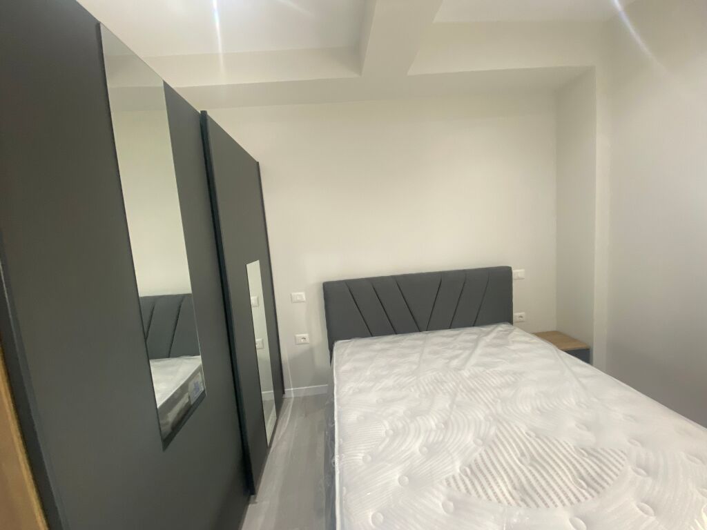 Apartament 1+1+ post parkim Kodra e Priftit !