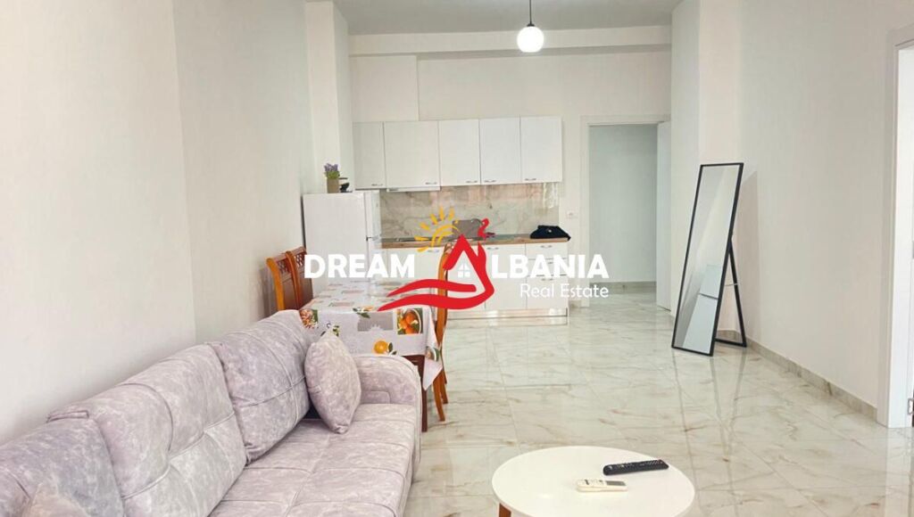 Jepet me Qira Apartament 2+1 ne Astir , pranë Hotel Marinaj (42215606)
