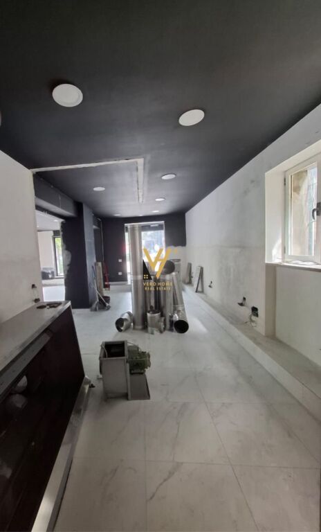 SHOP 80 M2 FOR RENT AT ENGINEERING 300,000 LEKE
