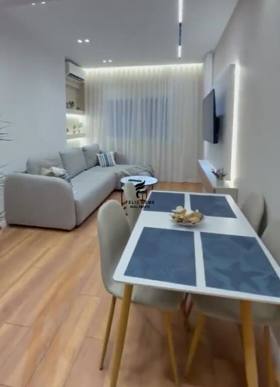SHITET APARTAMENT 1+1 PAZARI RI 163.000 EURO FH-81640