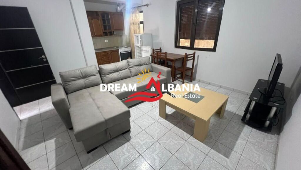 Jepet me qera Apartament 1+1 tek Komuna e Parisit prane Kristal Center ID(4219510)