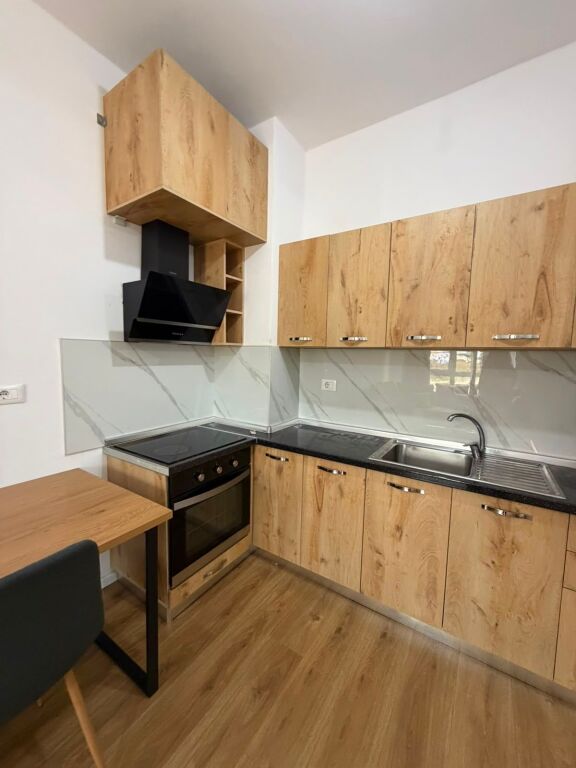 Affitto | Apartament 1 + 1 | Ali Demi | 400 €/mese