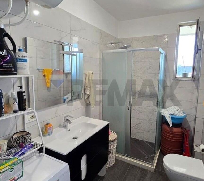 Shitet - Apartament 2+1 tek Ish Fusha Aviacionit