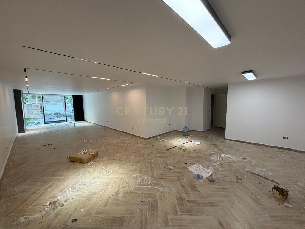 Commercial Space Main Road for Rent near the United School