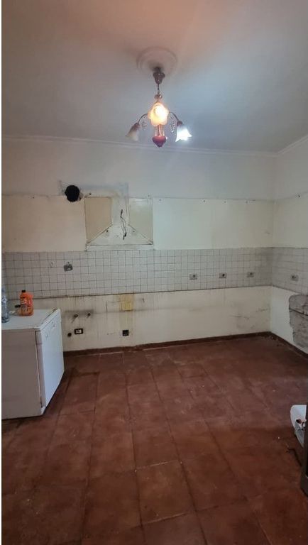 Shitet, Apartament 3+1+2+Depo, Rruga e Kavajës, Tirane