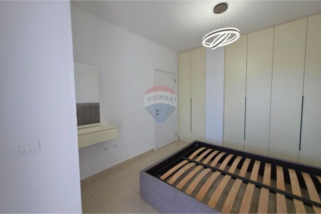 Condominio/Appartamento - In Affitto/Locazione - Casa Italia, Tirana