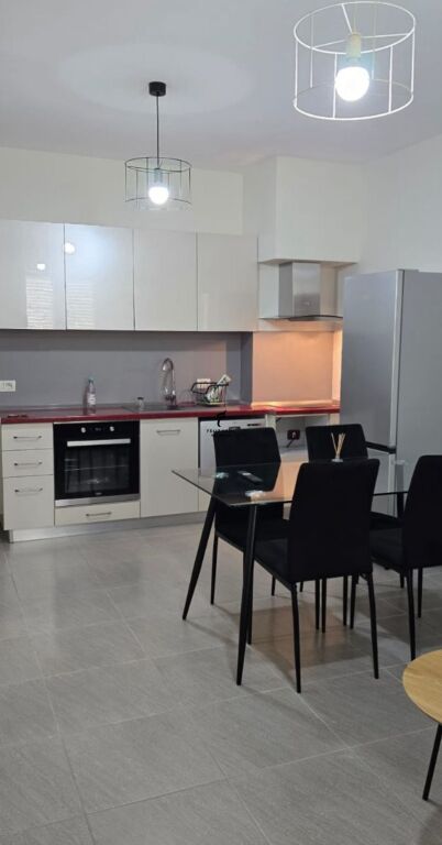APPARTAMENTO IN AFFITTO 1+1 COMUNE DI PARIGI 55.000 LEKE  FH-81748