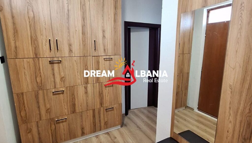 Jepet me qera shtepi private me parking ne Laprake (ID 4241038)