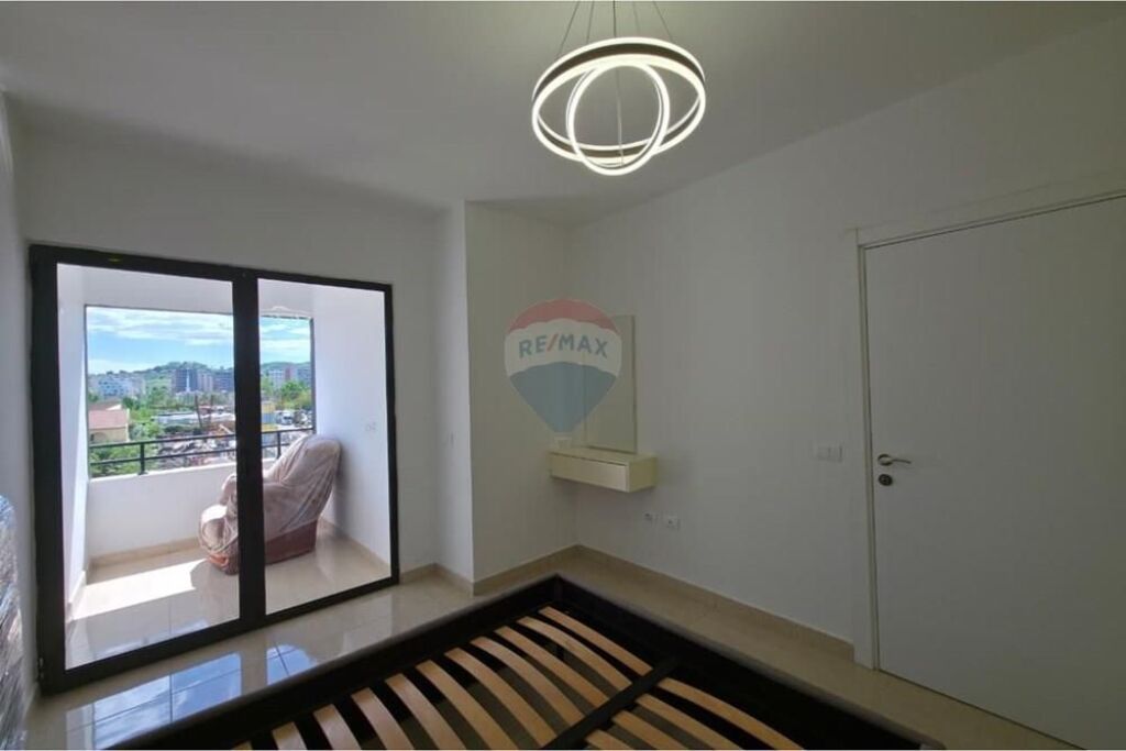 Condominio/Appartamento - In Affitto/Locazione - Casa Italia, Tirana