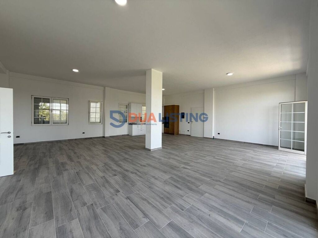 We rent a 4+1 apartment for residence or office in Paskuqan!