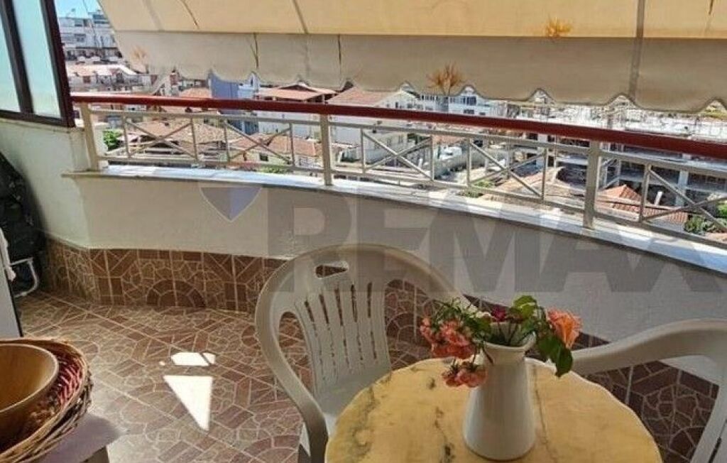 SHITET APARTAMENT 2+1 PRANË PAZARIT TË RI  ID:530571001-297