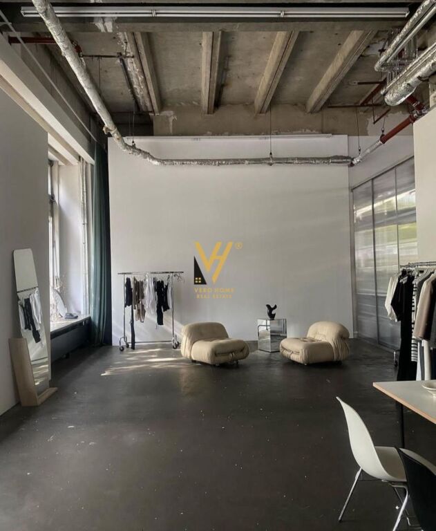 SHOP 25 M2 FOR RENT AT THE FORMER EXHIBITION 80,000 LEKE