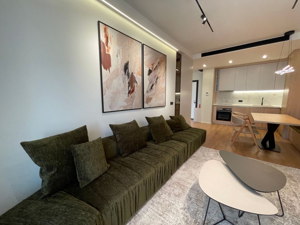 Affittiamo appartamento moderno 1+1 alla Residenza Golden Tower, Via Mine Peza!