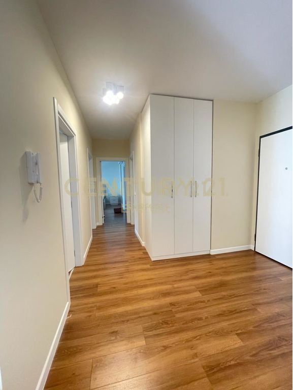 FIORI DI BOSCO, APARTAMENT 3+1+ POST PARKIMI PER QIRA