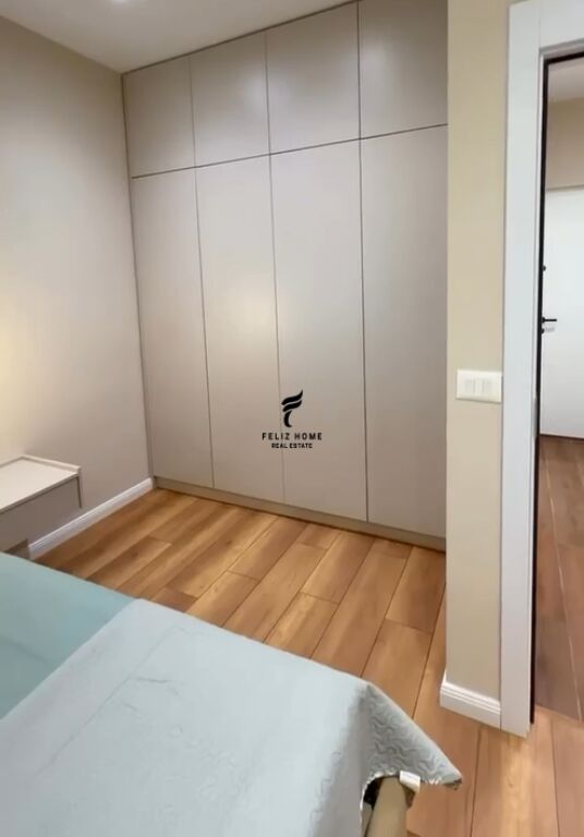 SHITET APARTAMENT 1+1 PAZARI RI 163.000 EURO FH-81640