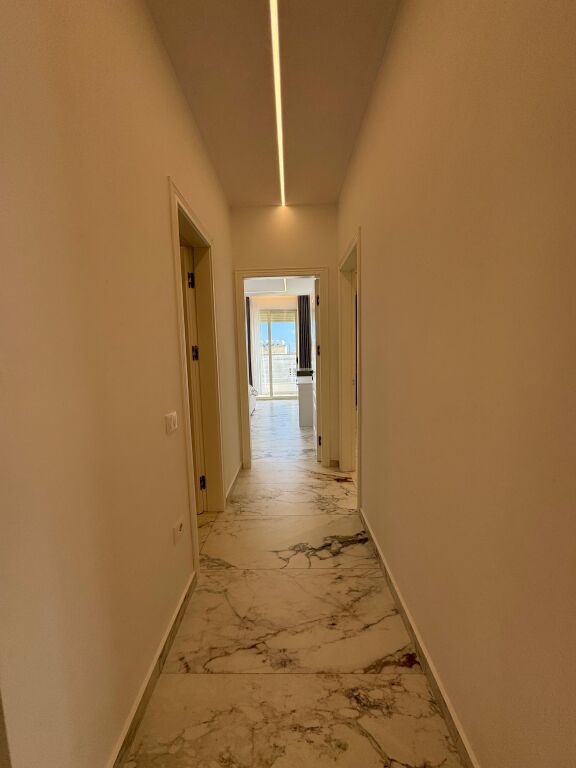 Jepet apartament me qera 2+1+2