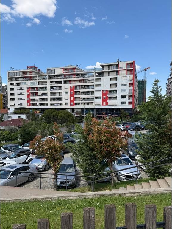 SHITET APARTAMENT 3+1+2 TEK NOBIS