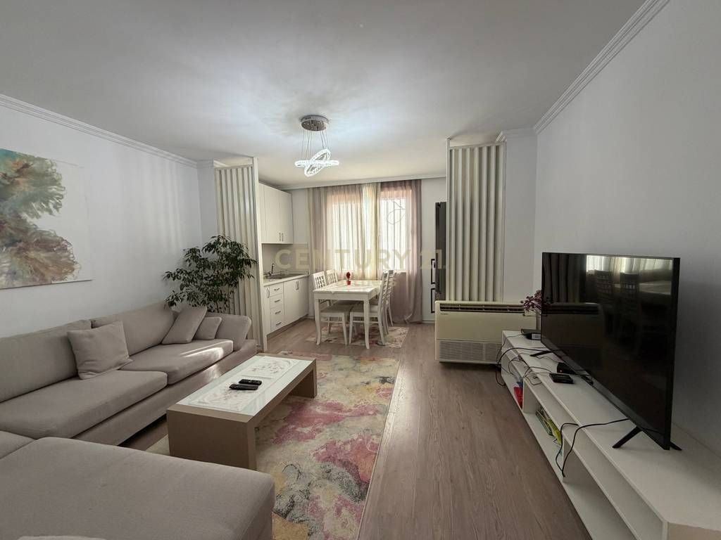 SHESIM APARTAMENT 2+1 NE KINOSTUDIO!
