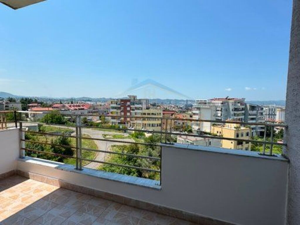 Shitet, Apartament 2+1+2, Restorant Fresku, Rruga e Dajtit