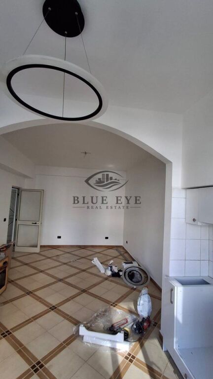 Apartament 2+1 me qira pranë Markatës!