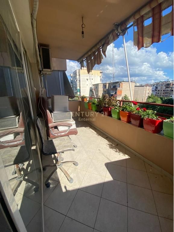 Apartament 2+1 per shitje tek Irfan Tomini