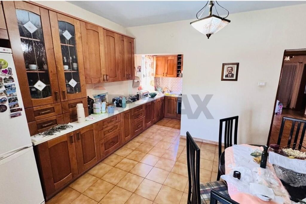 Apartament - Për Shitje - Rruga Kont Leopold Bertold, Tiranë(ID: 530191025-286)