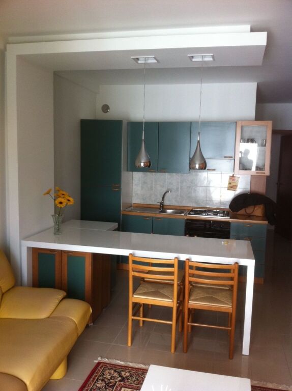 Affitto | Apartament 1 + 1+Ballkon |21 Dhjetori/Rruga Kavajes | 500 €/mese