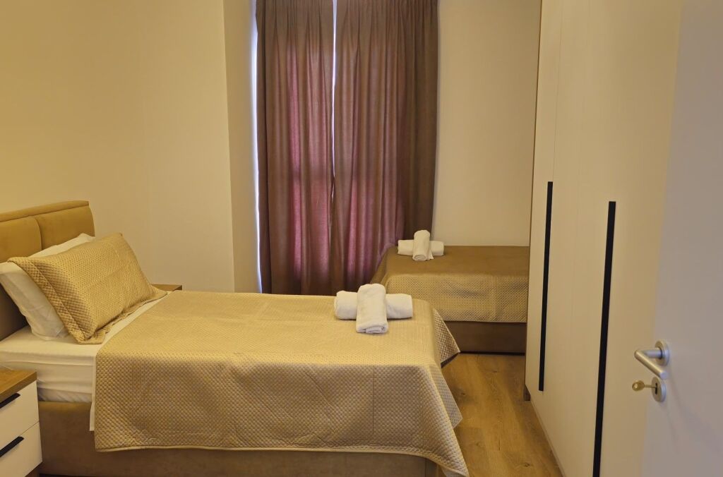 📌Appartamento 2+1+2 in Affitto – Complesso Aura, Via Dritan Hoxha
