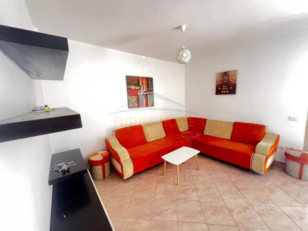 Shitet, Apartament 1+1, Yzberisht. Spot71302