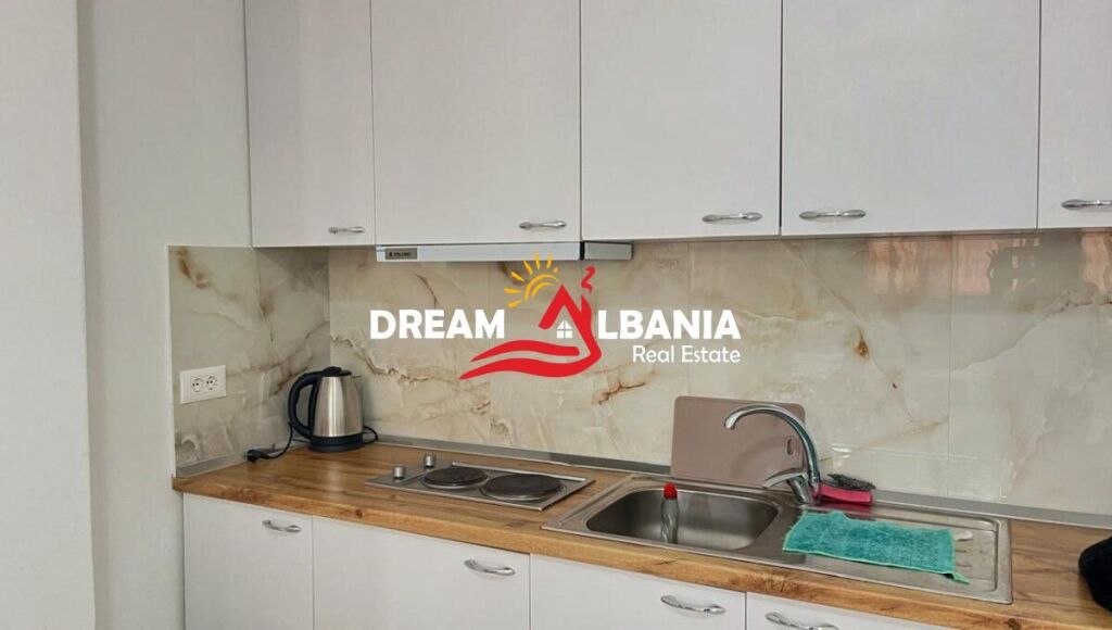 Jepet me Qira Apartament 2+1 ne Astir , pranë Hotel Marinaj (42215606)
