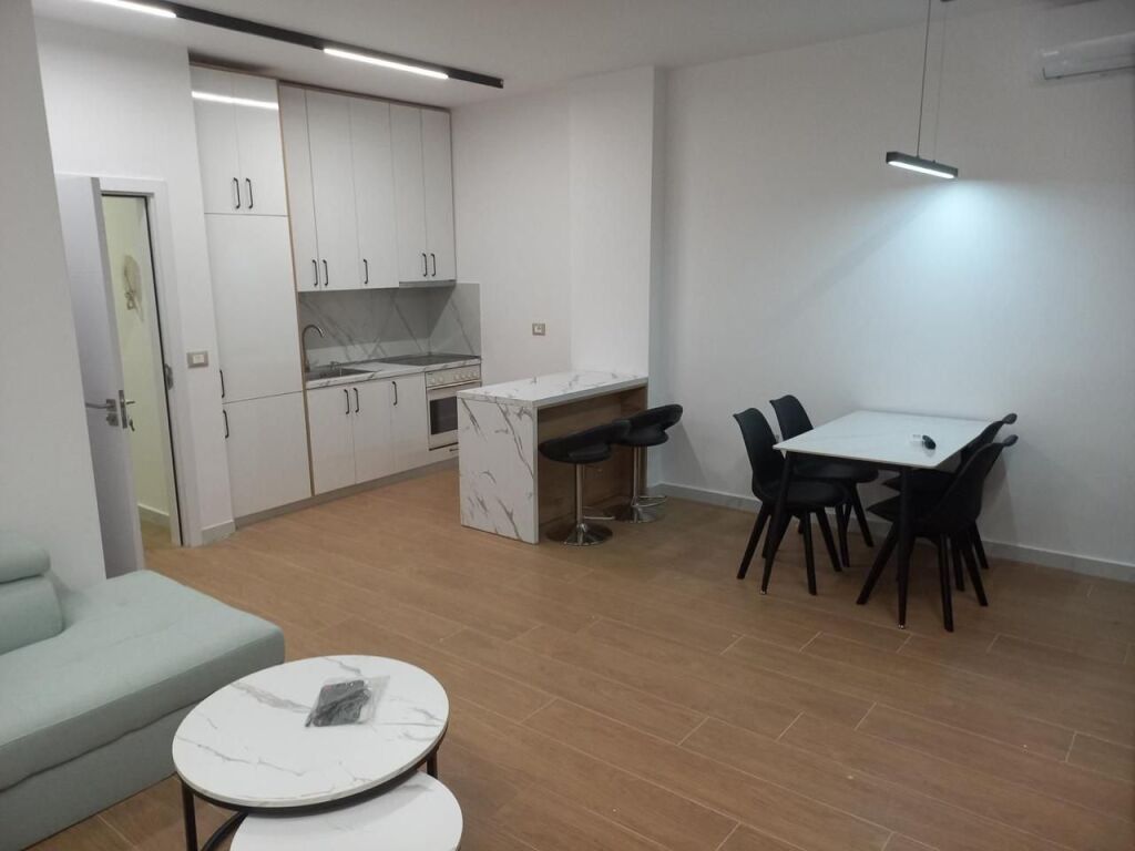 APPARTAMENTO 2+1. 60000 LEKE.FRESCO