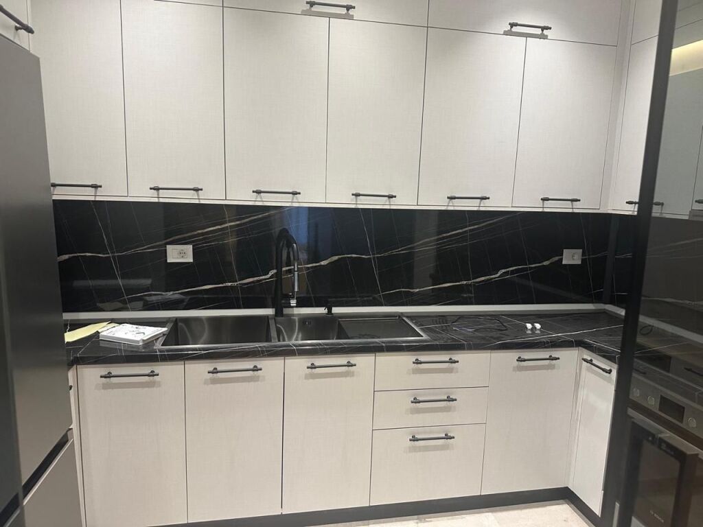 Appartamento in affitto 3+1+2 + 1 posto auto – Residenza Erli, Porcelan !