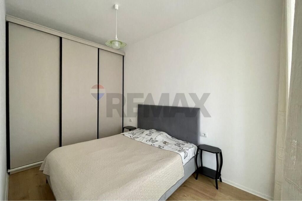 Astir, Apartament per Qira