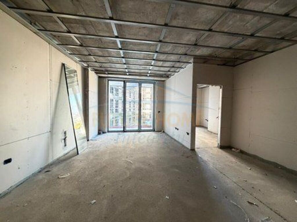 For sale, Apartment 1+1, Golden Gate Complex, Tirana.
