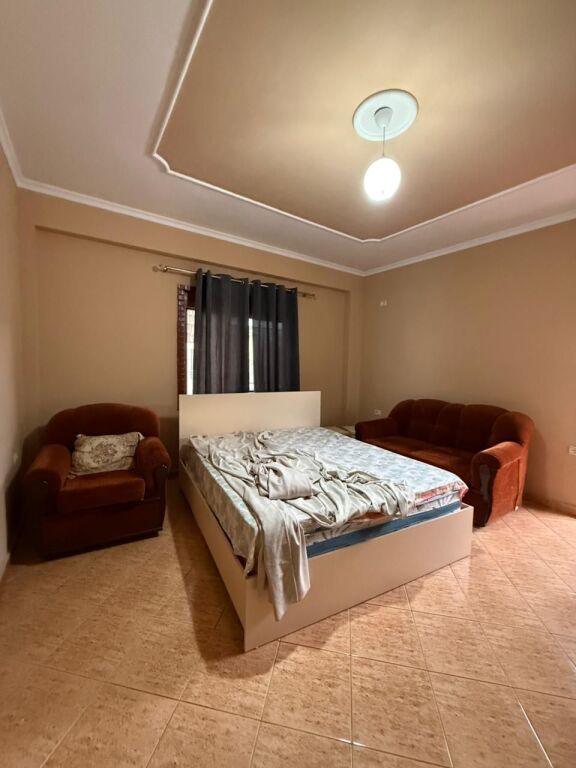 Qera | Vilë 1 + 1 | Rruga 5 Maji | 400 €/muaj