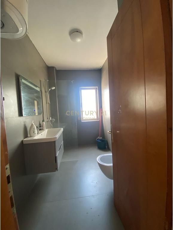 Apartament 2+1 per shitje tek Irfan Tomini