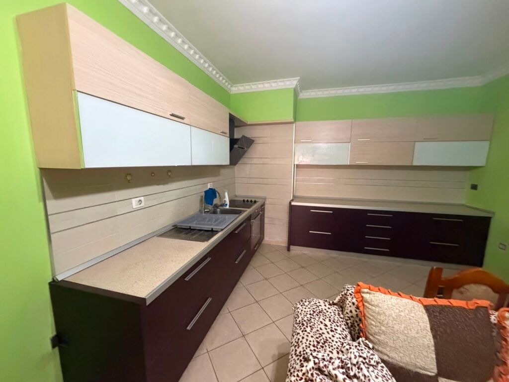 Appartamento 2+1+2 in affitto ad Astir vicino al Bar Artisti