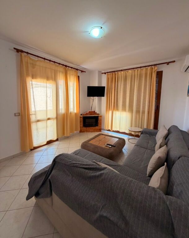 Shitet Apartament 1+1 në Golem – Pranë Fafa Resort
