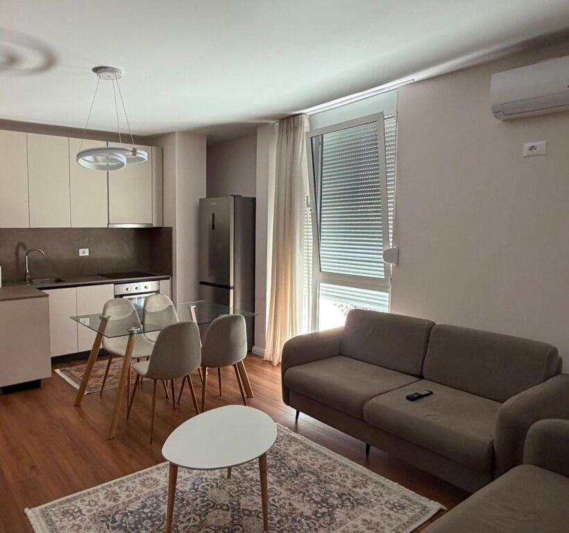 Appartamento in affitto 2+1 via Barrikadave