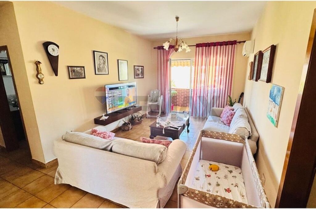 Apartament - Për Shitje - Rruga Kont Leopold Bertold, Tiranë(ID: 530191025-286)