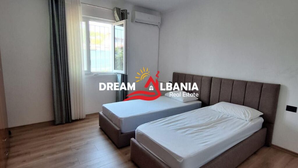 Jepet me qera shtepi private me parking ne Laprake (ID 4241038)