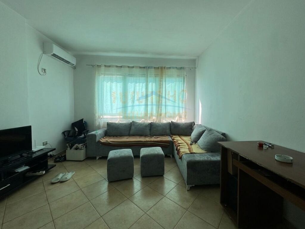 Shitet, Apartament 1+1, Unaza e Re
