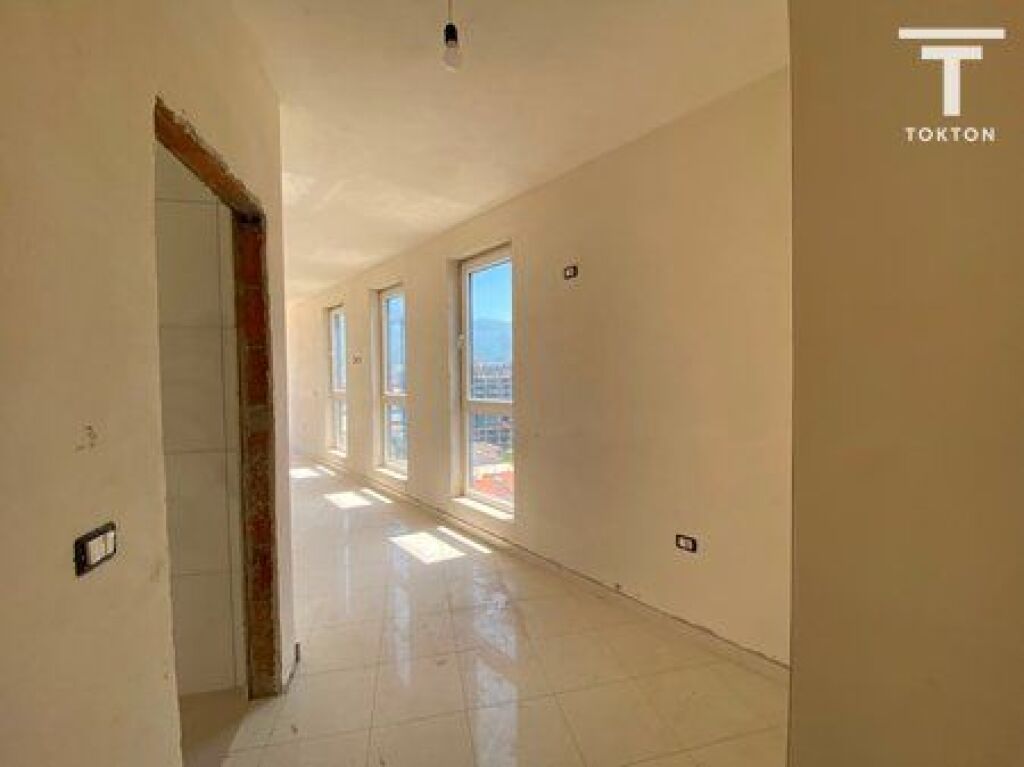 SHITET, APARTAMENT 3+1+2, BULEVARDI I RI, TIRANË