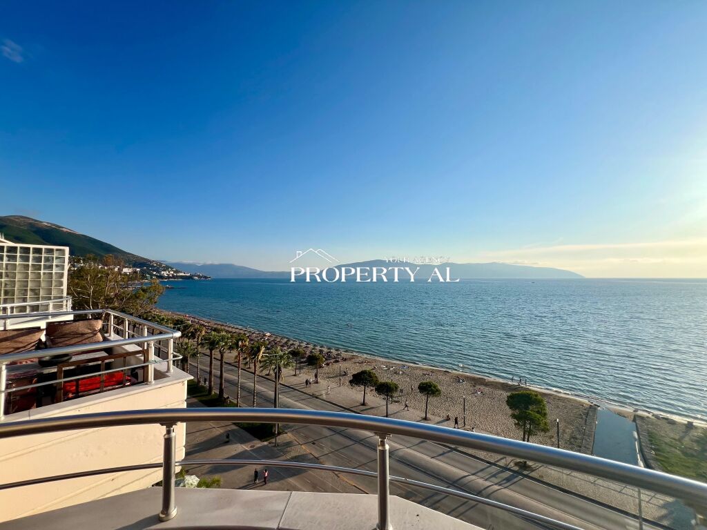 Apartament Luksoz 1+1 me Qira në Vijën e Parë të Lungomares – Pamje Ballore nga Deti