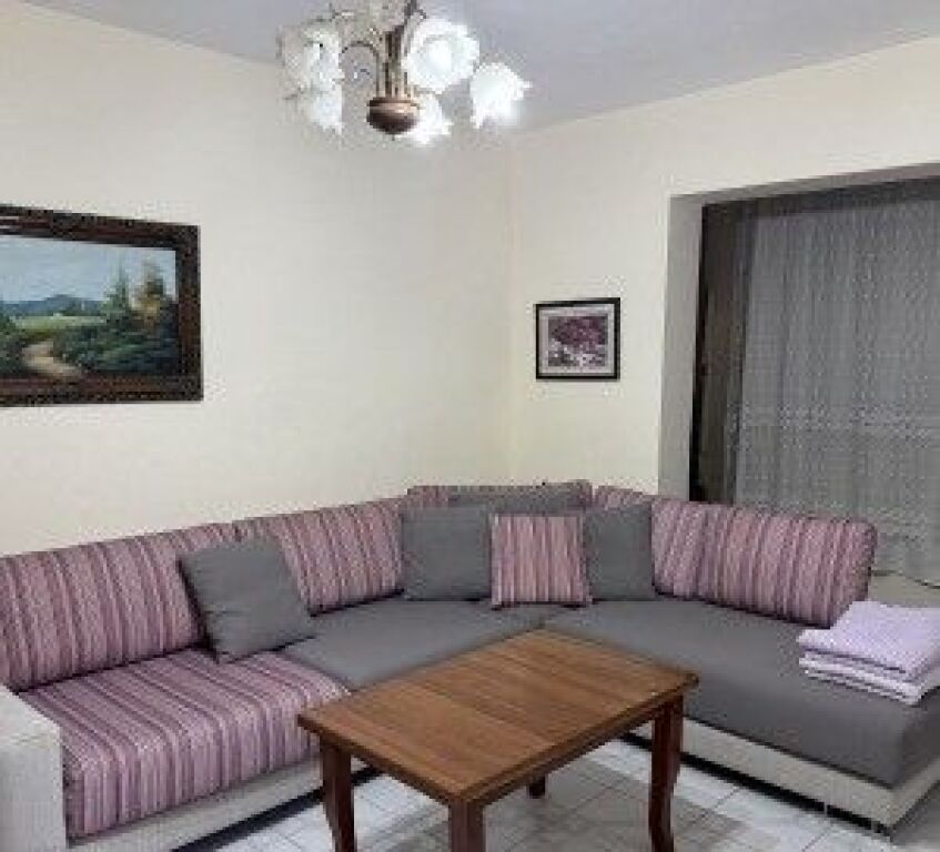 Qera | Apartament 1 + 1 | Ish Parku i Autobusave | 450 €/muaj