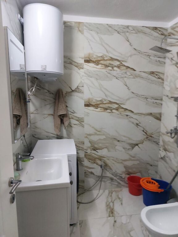 Apartament 1+1 me qira – Shkolla e Baletit !