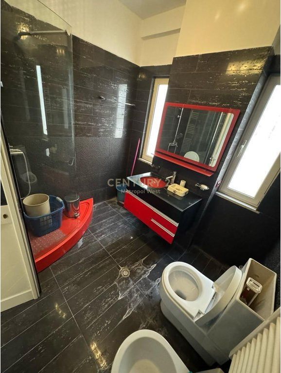 Apartament 2+1+2 me Qira pranë Vasil Shanto 650 € /Muaj